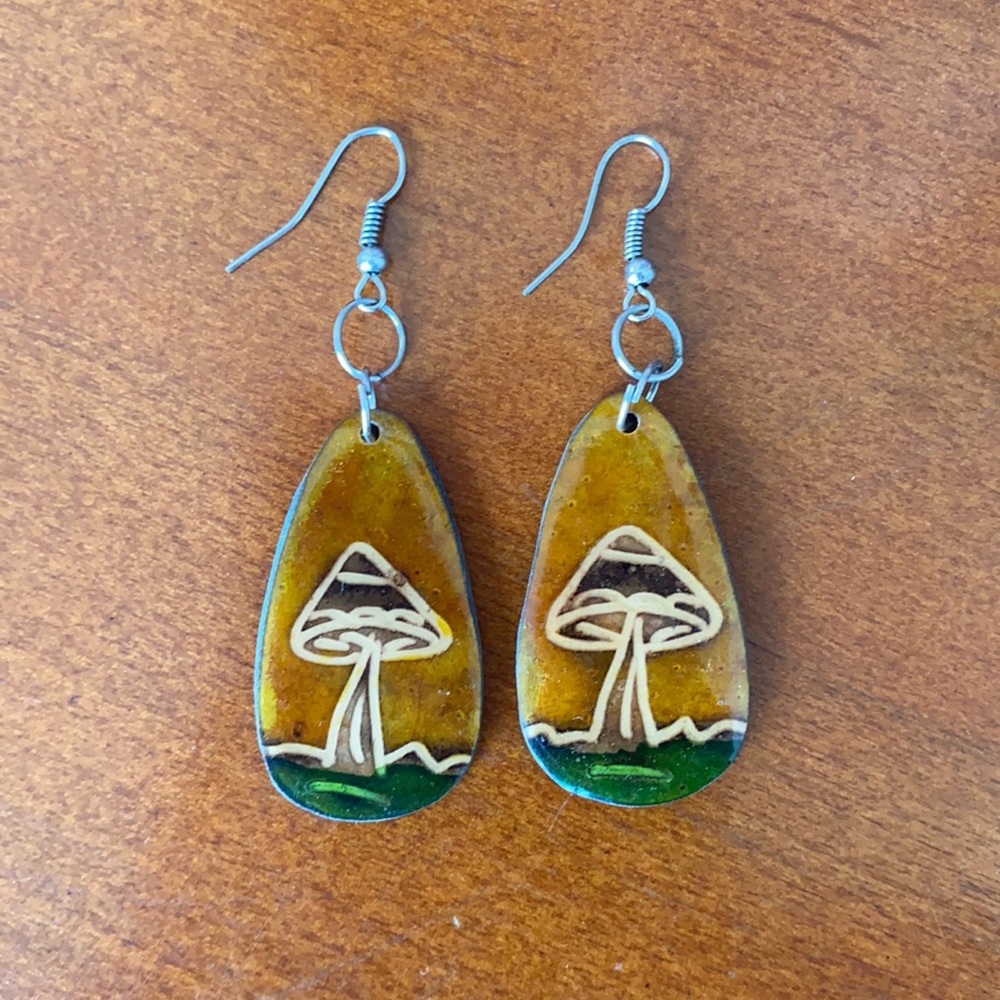 Mushroom earrings 🍄